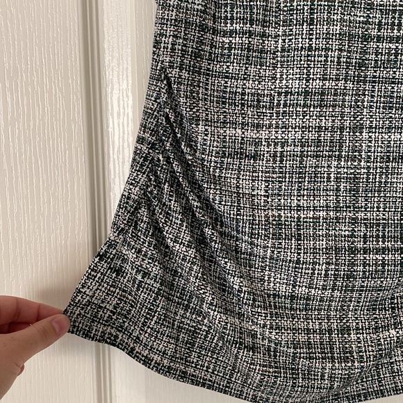 WHBM Sleeveless Plaid Shell - Picture 6 of 15